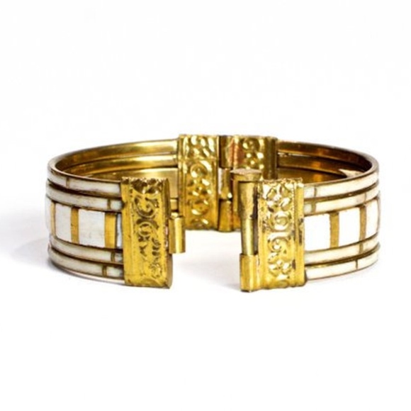 VTG 70's Mother of Pearl Brass Hinged Bangle - Picture 3 of 5